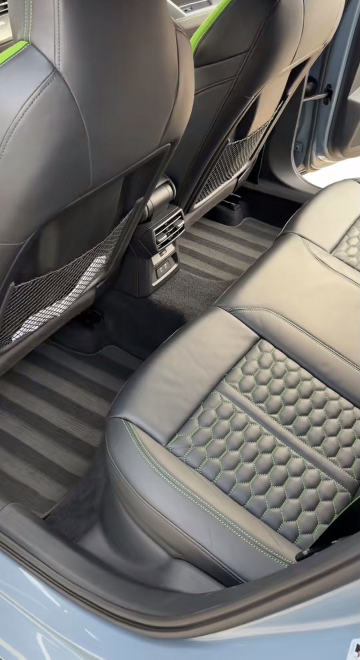 Nettoyage de voiture